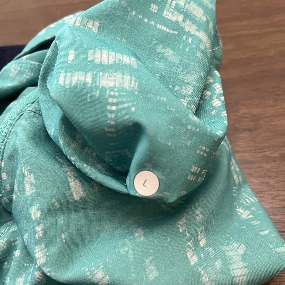 LULULEMON Mens Shorts Large Teal Green License To Train 9" Linerless New Style - Picture 7 of 11